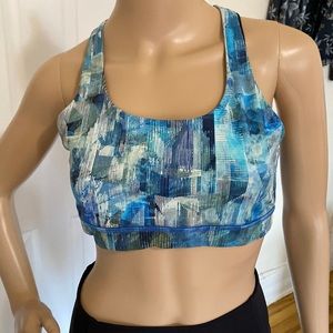 💙💙💙LULULEMON sport bra size 10 💙💙💙💙